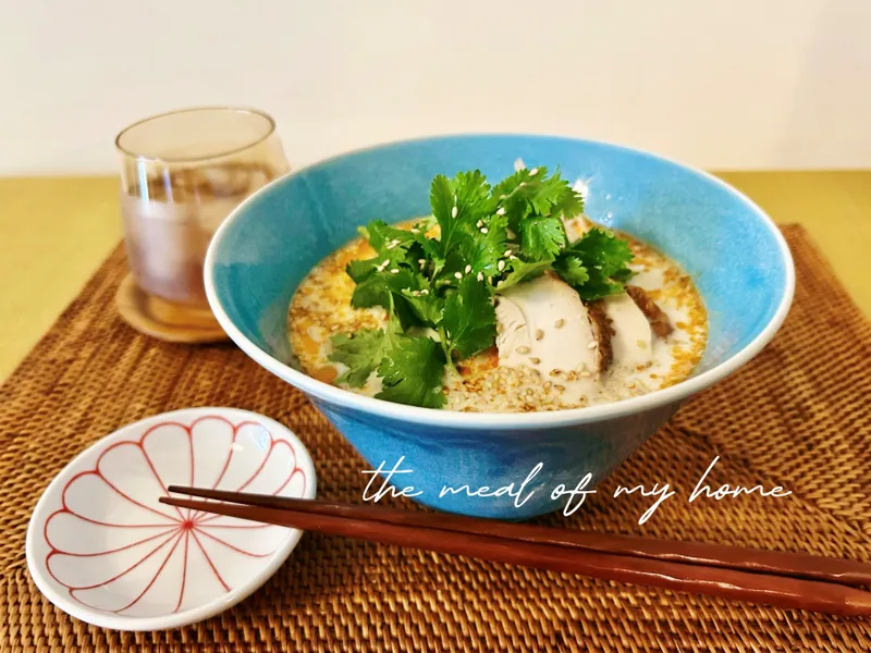 豆醬鶏湯麵(トウジャンジータンメン) ¥198