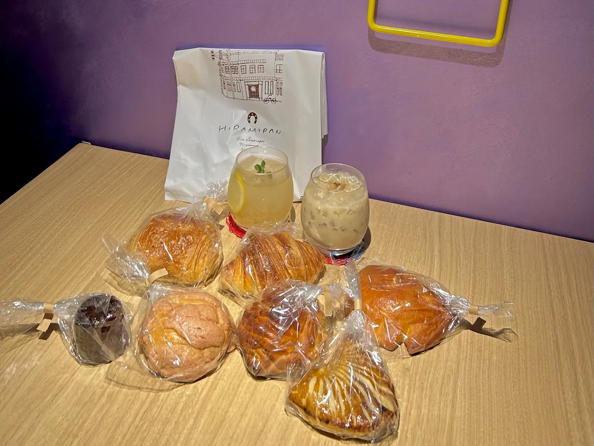 モーニングをいただいたのにホテルでも少し試食…