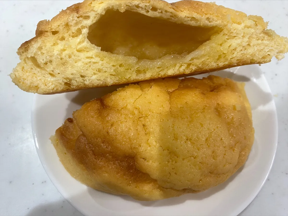 お目当ての金賞受賞のメロンパン