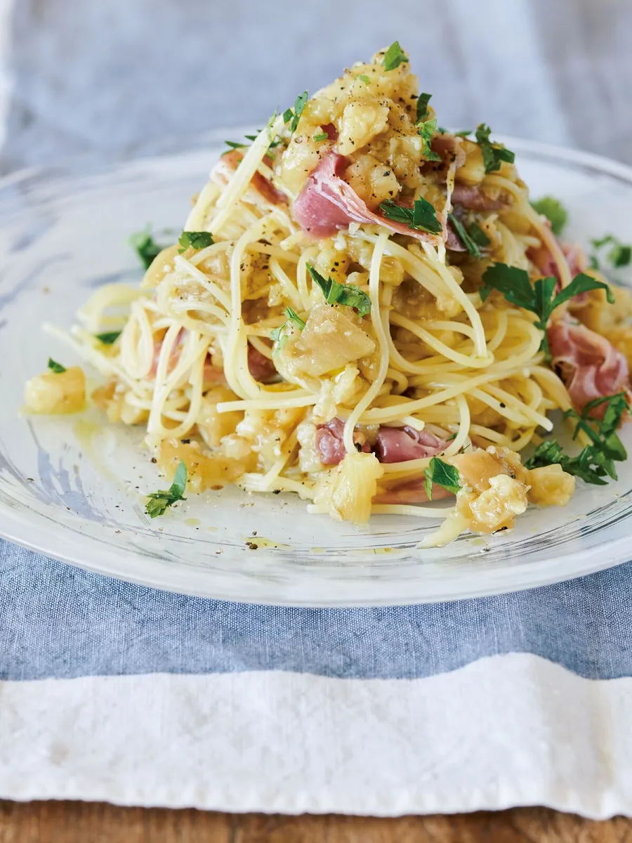 なすペーストと生ハムの冷製パスタ