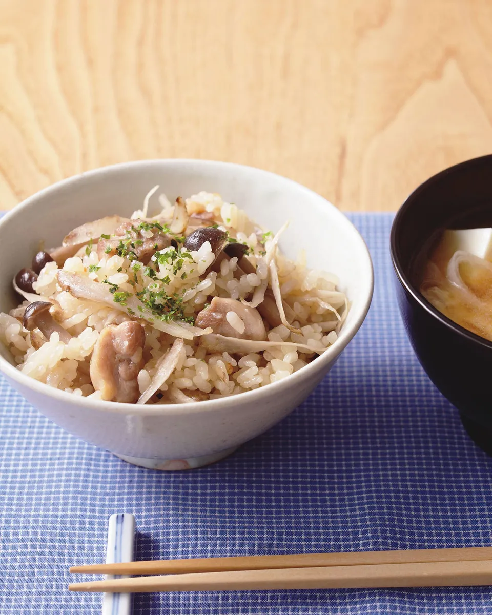 鶏とごぼうの炊き込みご飯
