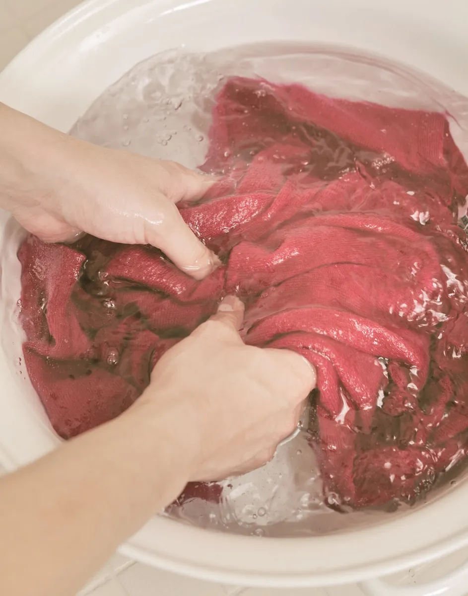 ニット全体を浸す