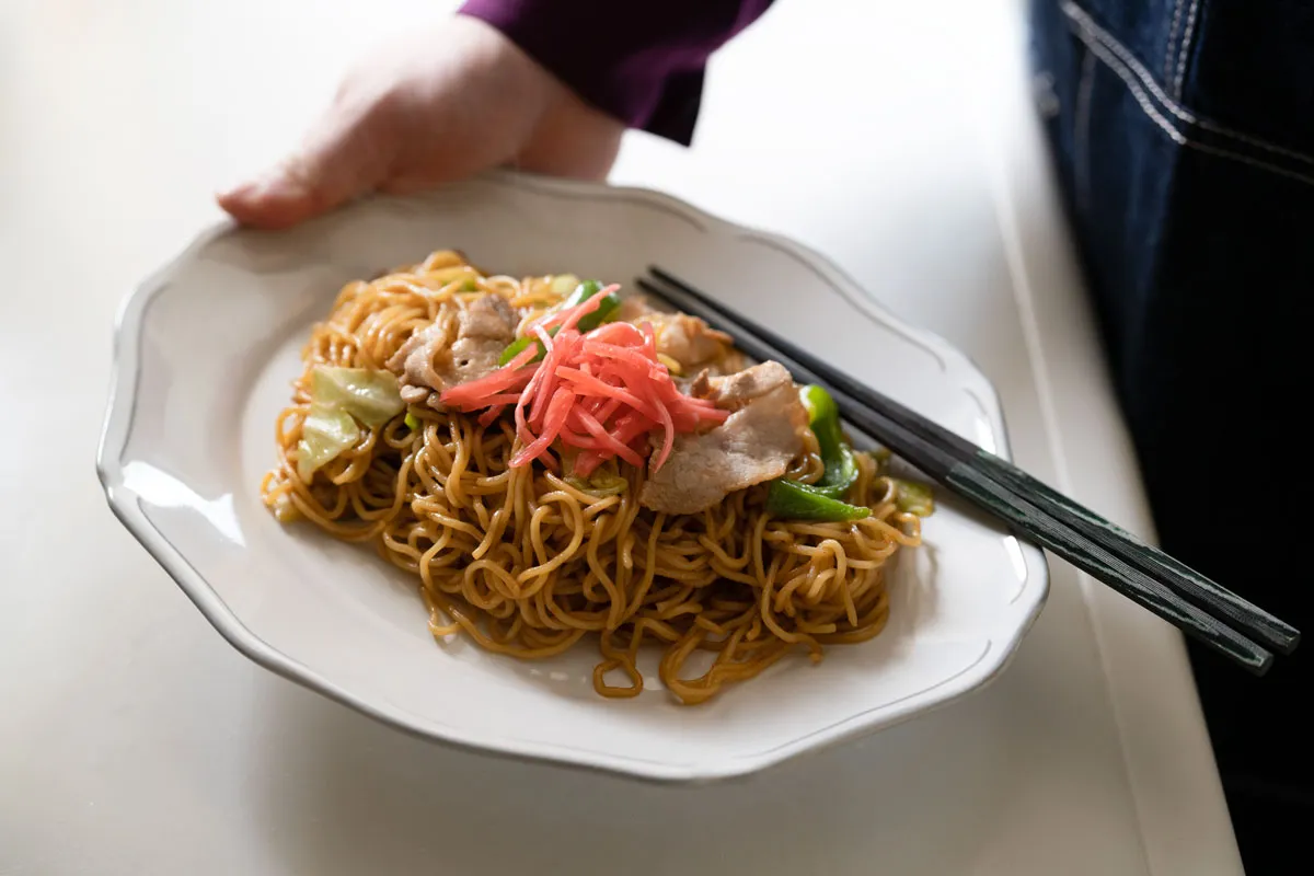 休日課長が調理したソース焼きそばが完成