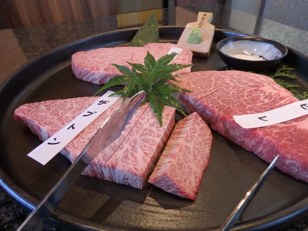 たなか畜産のステーキ