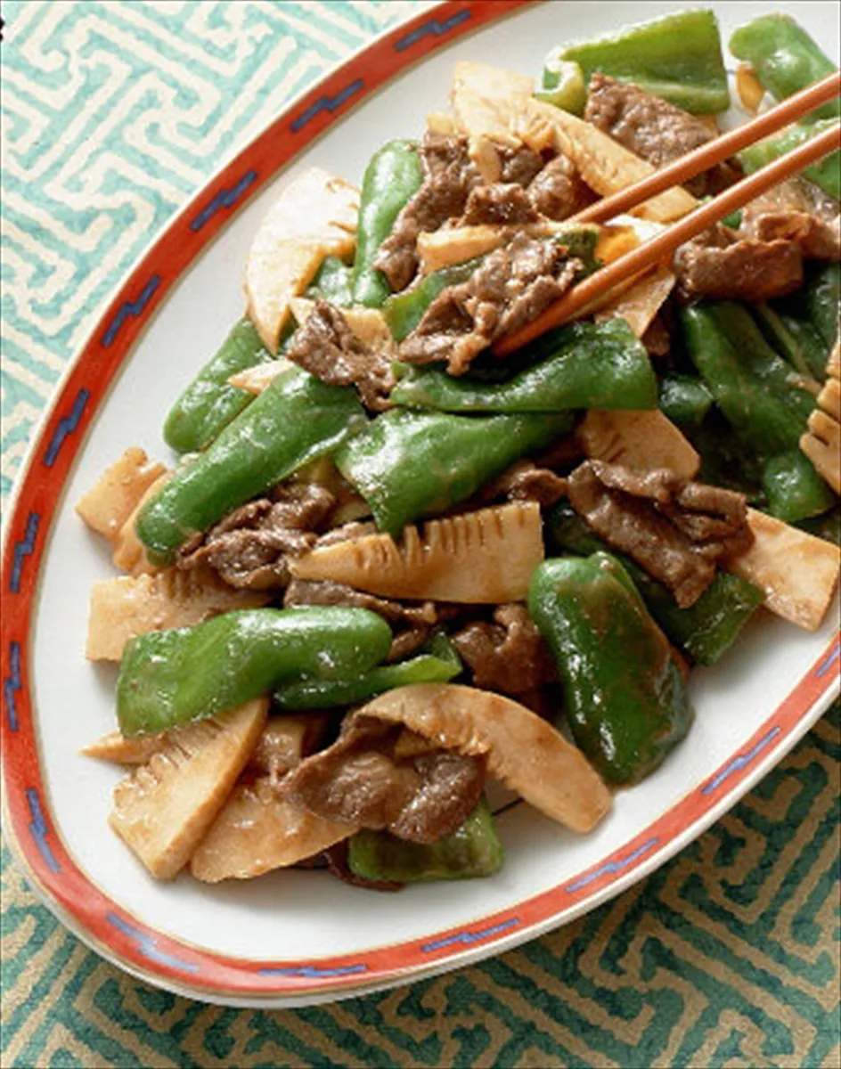 20．大きな具の青椒肉絲