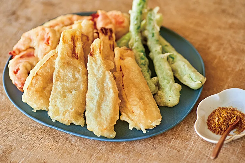 12．たけのことえびのフリット