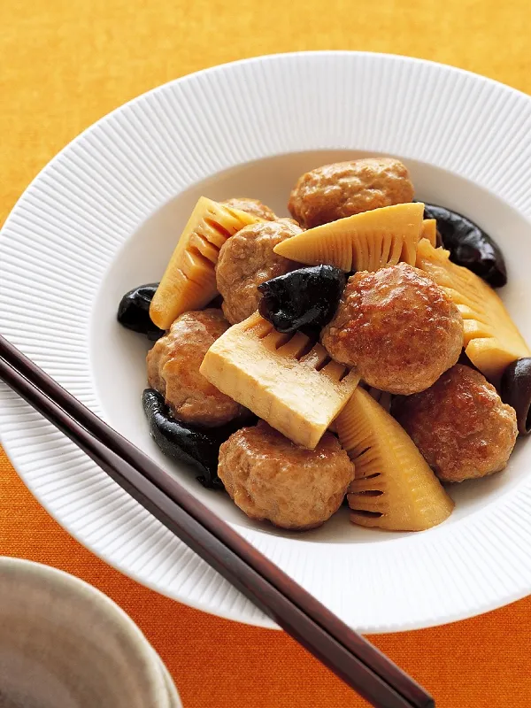 16．肉だんごとたけのこの中華煮