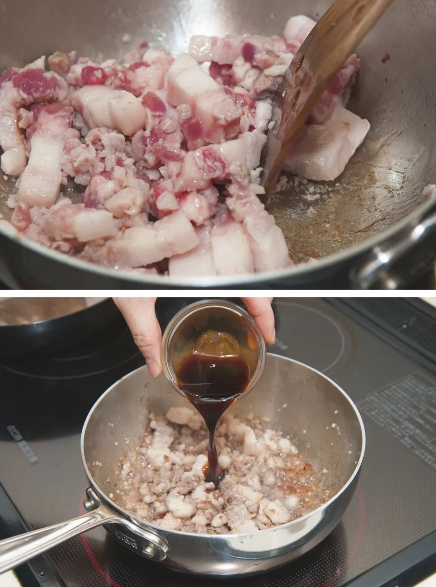 肉を炒めて味つけする