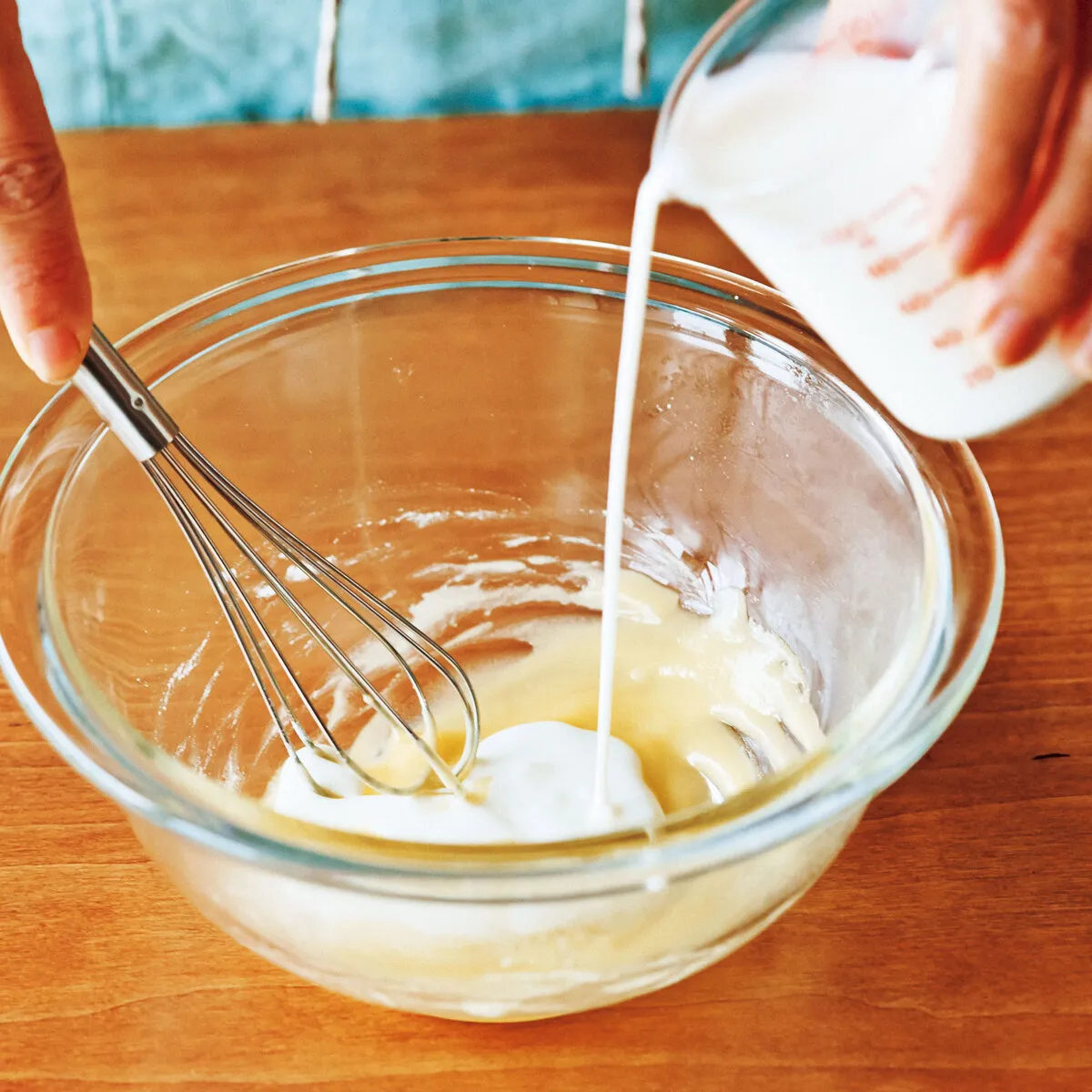 電子レンジでホワイトソースを作る