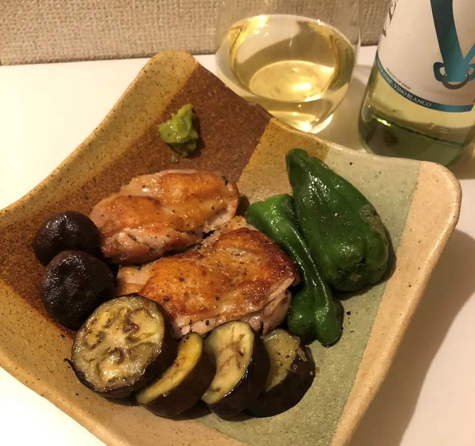 ぎたろう軍鶏　もも肉はチキンソテーに