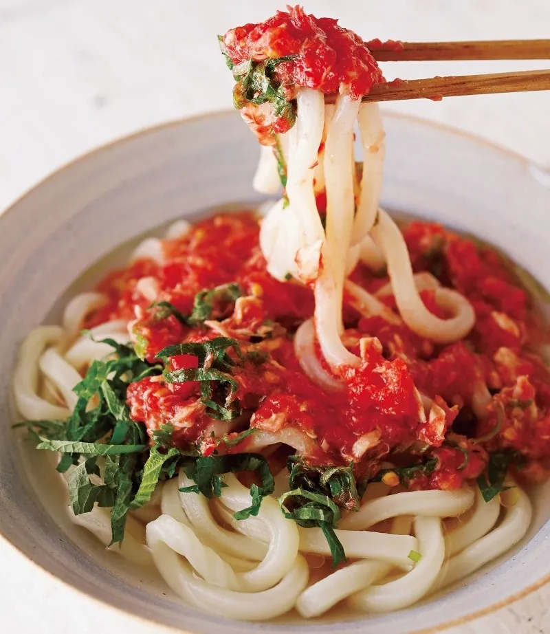 トマトとツナの冷たいぶっかけうどん